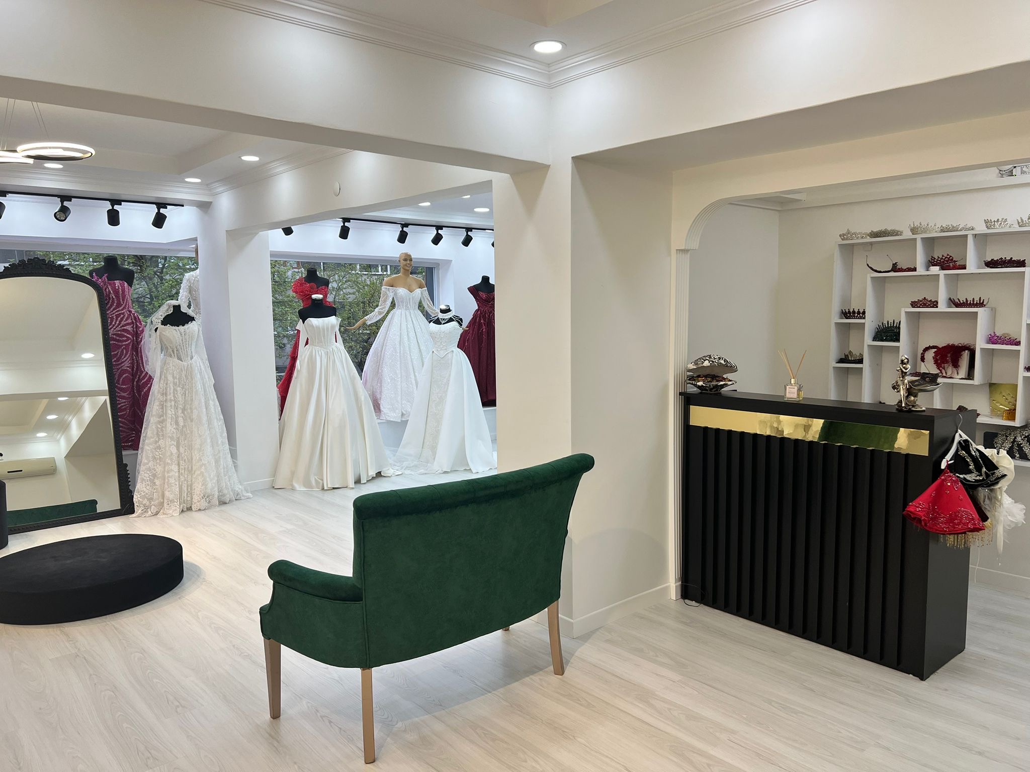 Arzu Demirbaş Haute Couture Dükkanı